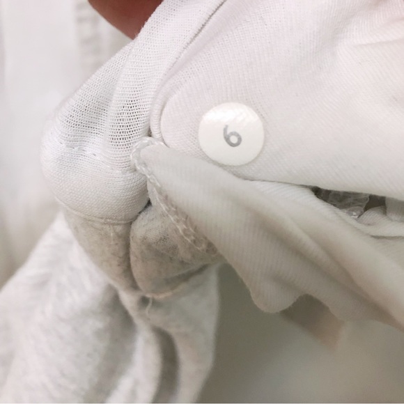 Lululemon Gratitude Wrap - Picture 6 of 6